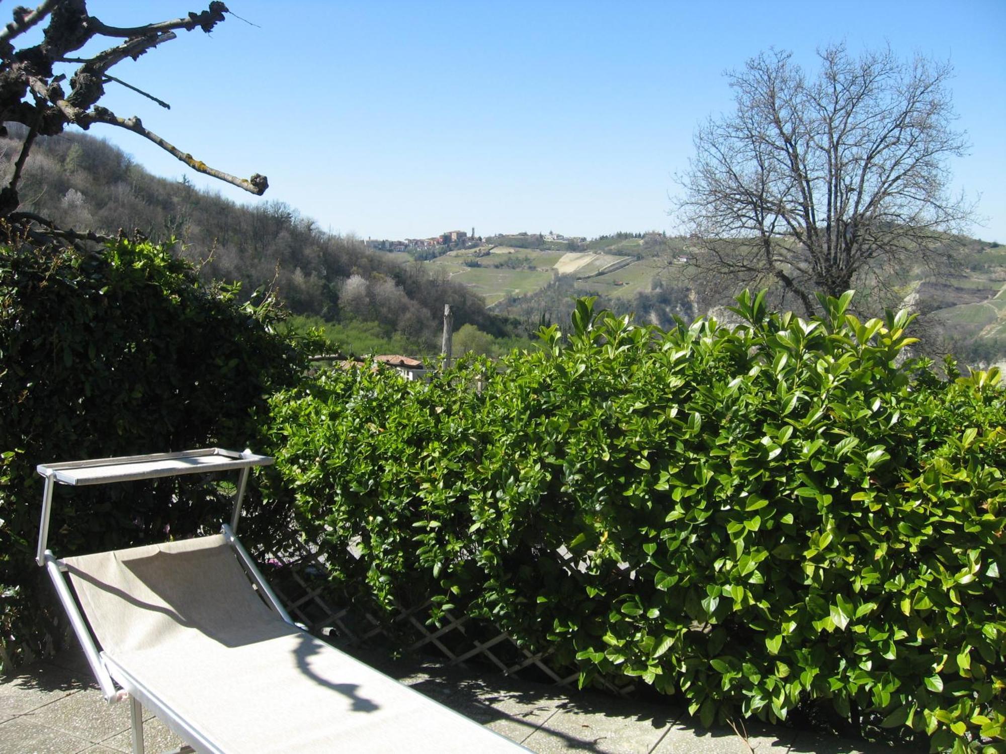Agriturismo Cascina Serra Cossano Belbo Δωμάτιο φωτογραφία