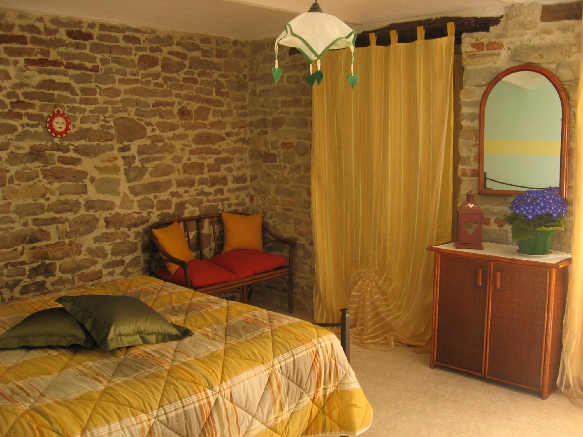 Agriturismo Cascina Serra Cossano Belbo Δωμάτιο φωτογραφία