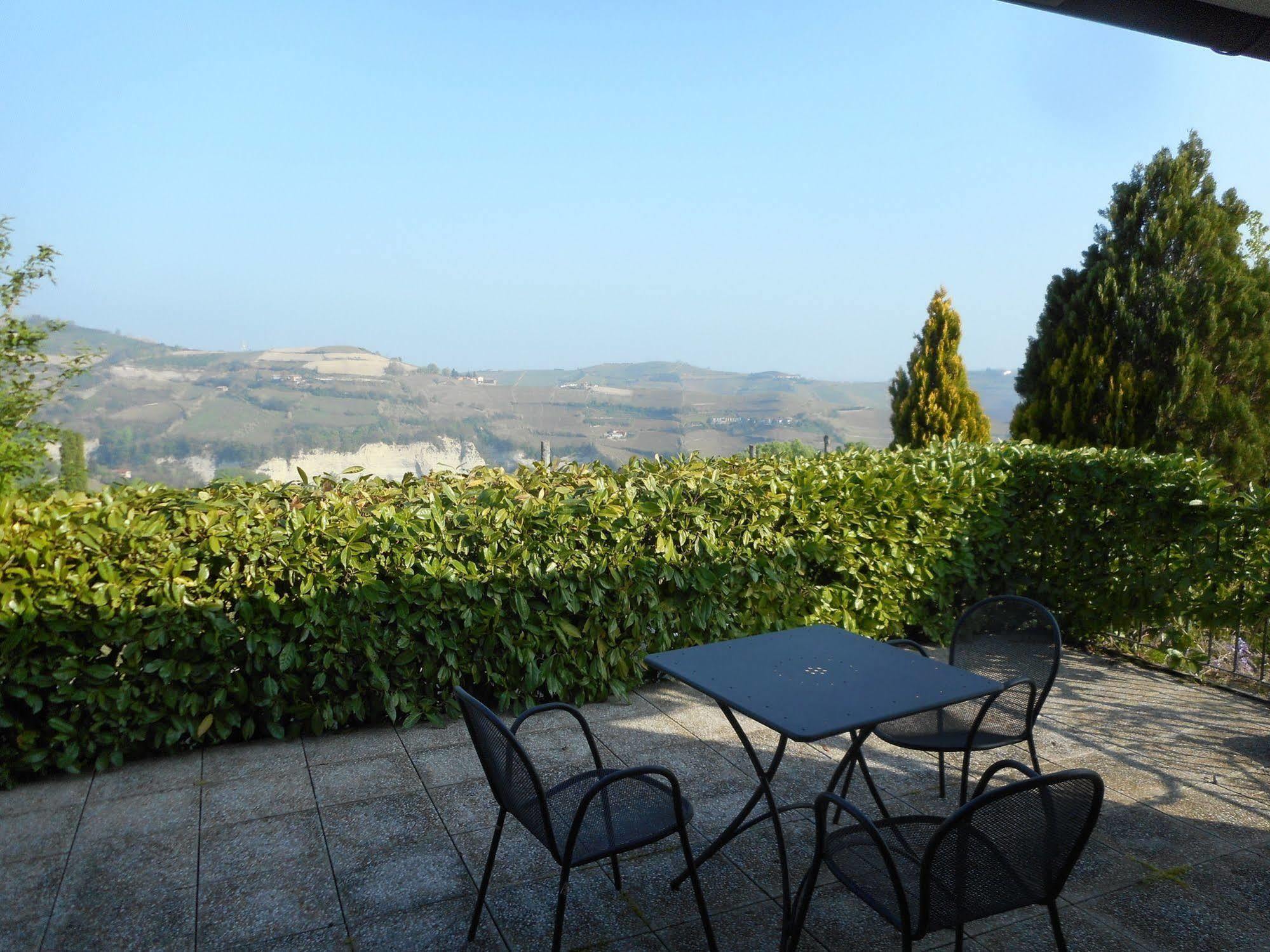 Agriturismo Cascina Serra Cossano Belbo Εξωτερικό φωτογραφία
