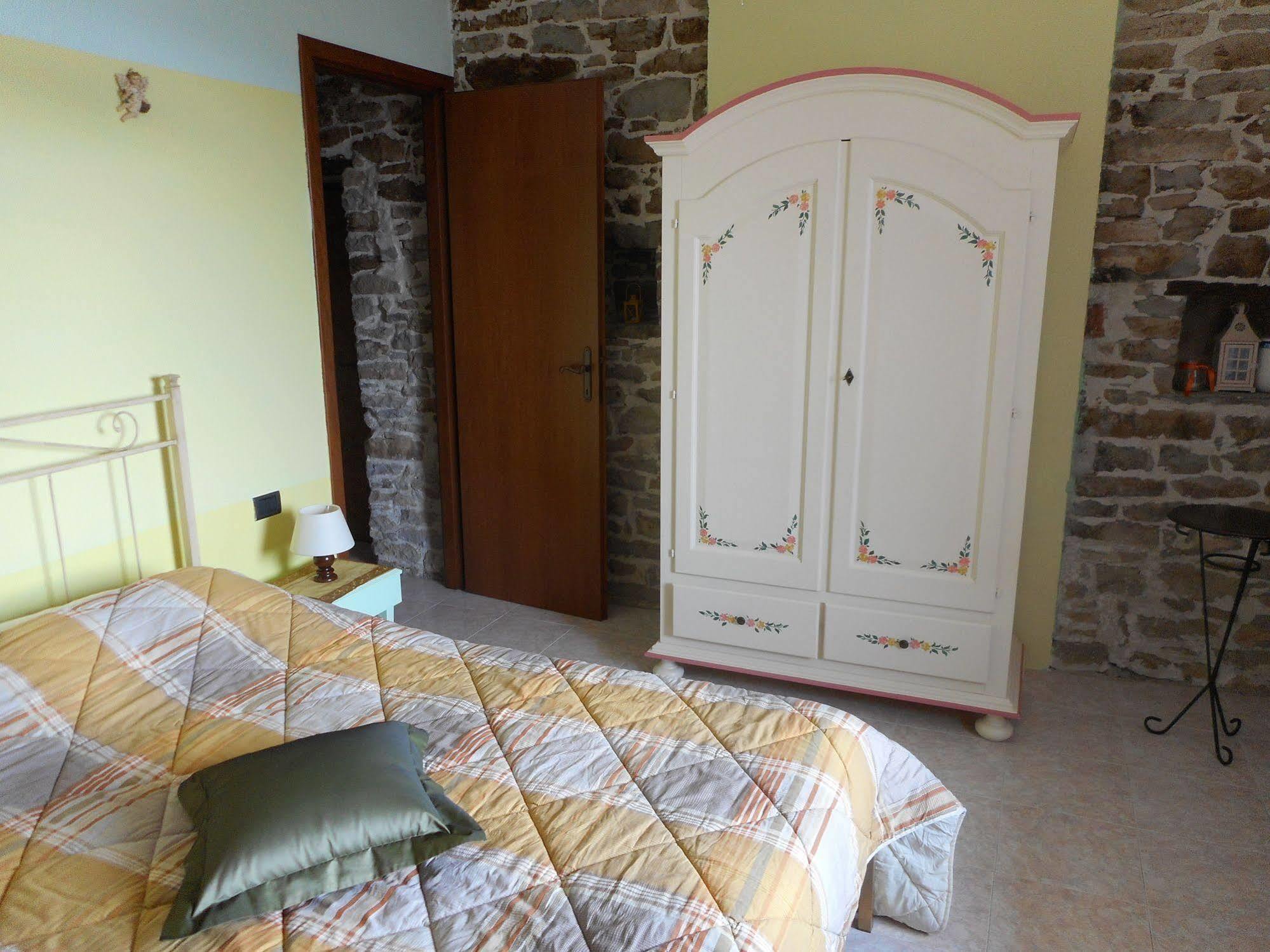 Agriturismo Cascina Serra Cossano Belbo Εξωτερικό φωτογραφία